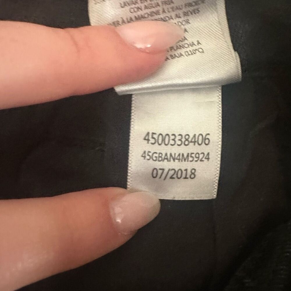 Joe’s Jeans Women’s Black Wash Raw Hem Skinny Jeans | 26 - Picture 8 of 8